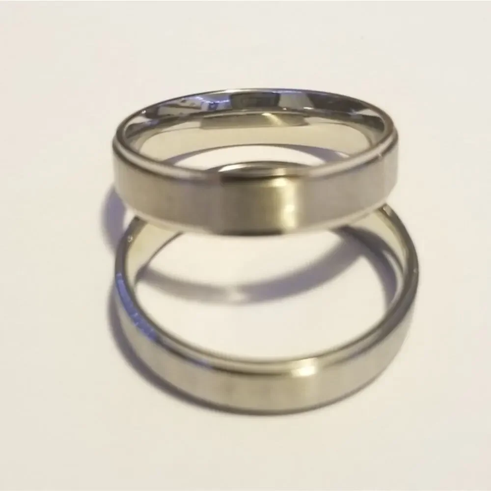 Silver 316L stainless steel band tarnish resistant ring size 9 to 14